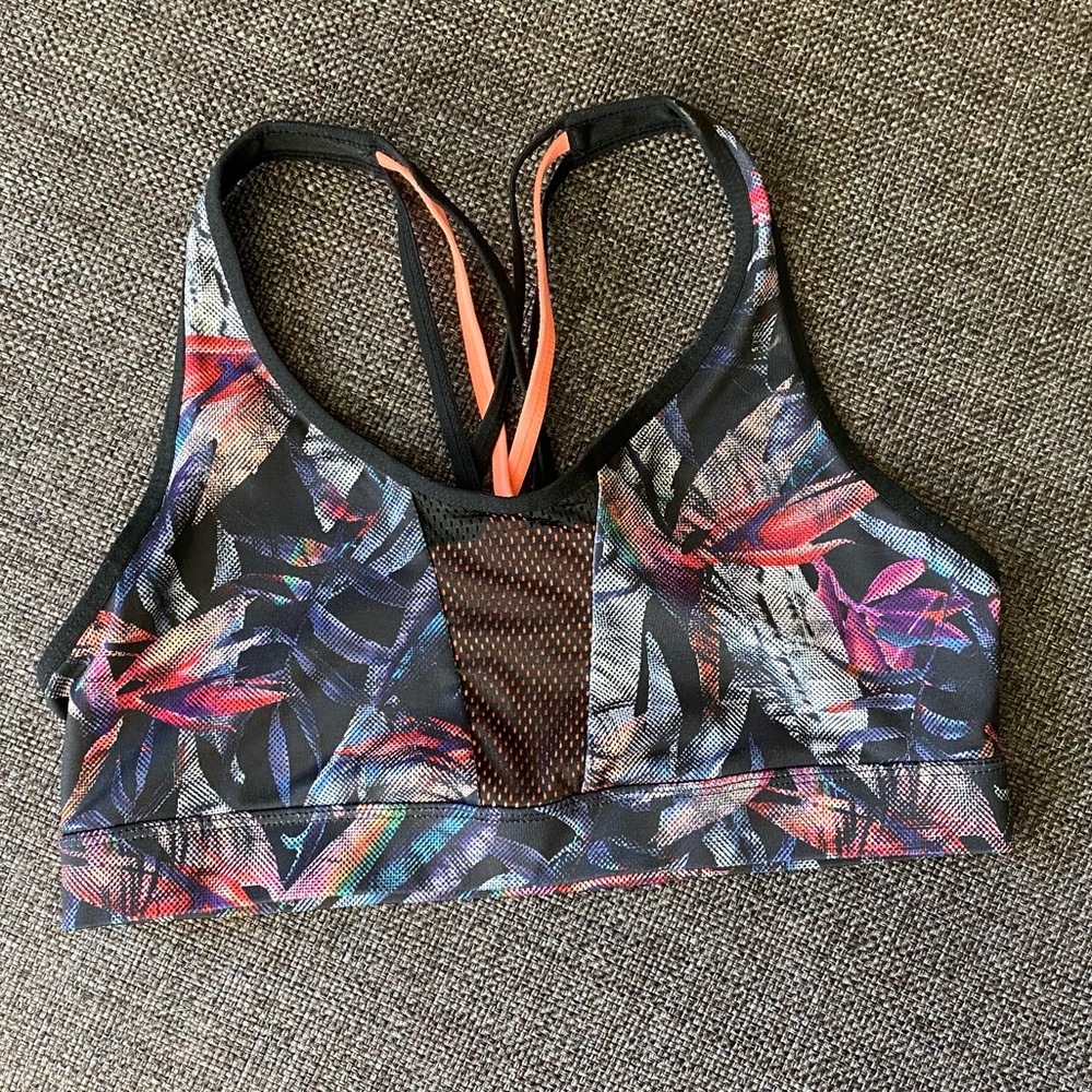 ⭐️ EUC C9 Champion Sports Bra, Floral Print Women's Size S, Crisscross Straps